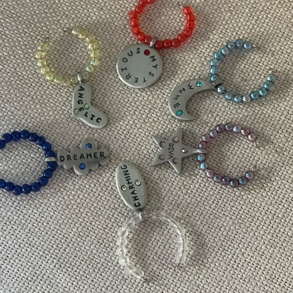🥂Adorable Glass Charms (6)🥂 - Picture 1 of 8